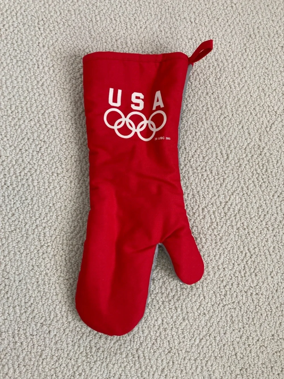 Vintage Olympics BBQ Oven Glove